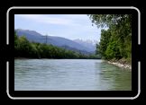 Innsbruck river and mountain * 3256 x 2136 * (3.4MB)